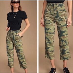 Camo High-Waisted Pants